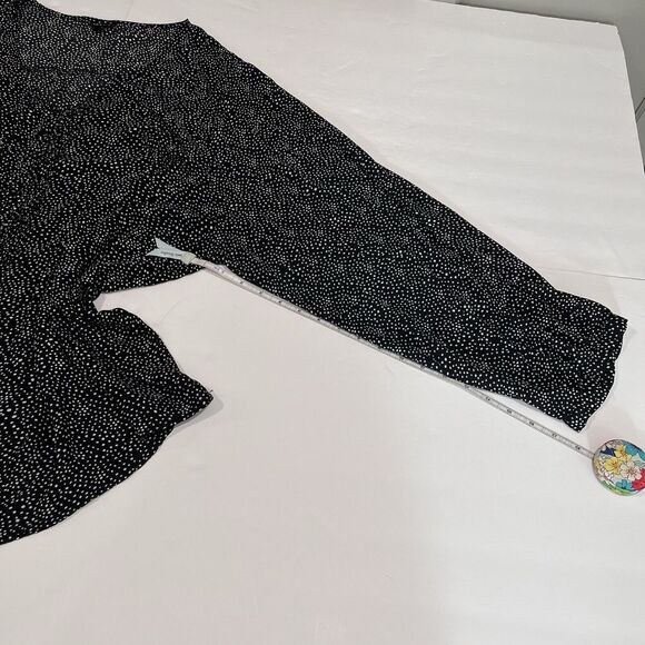 Torrid Black Polka Dot Georgette Pintuck Button-Front Blouse Size 5X - Picture 11 of 13